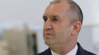 Правителството и Радев уволняват и шефа на подслушването