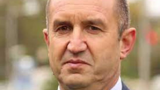 Радев: Като съм диктатор, Борисов да спечели изборите и да внесе демокрация в президентството