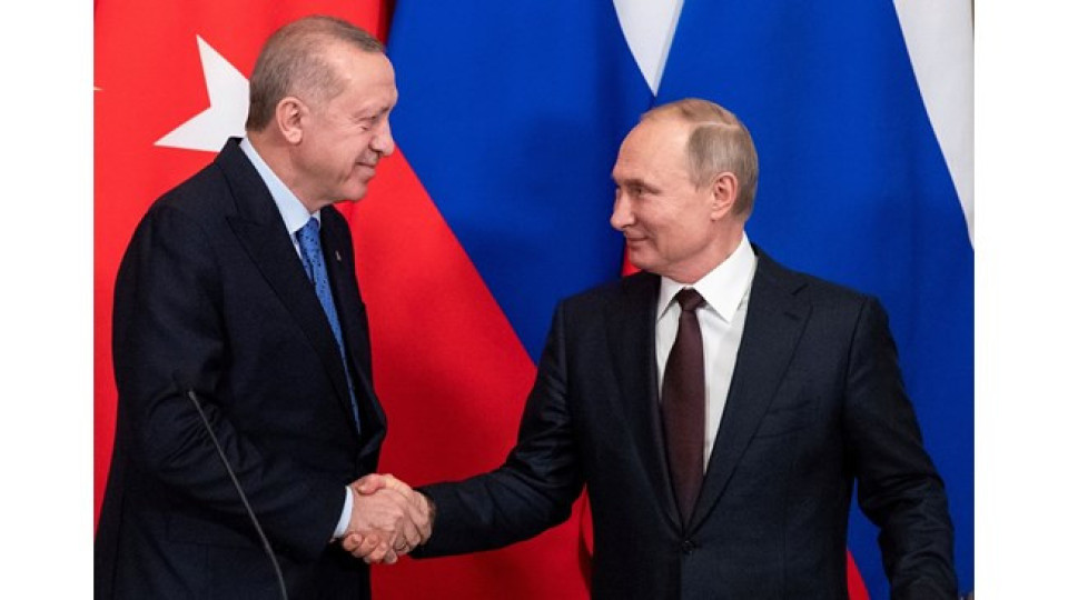 „168 часа“: Сътрудничеството на Путин и Ердоган за подводници и реактивни двигатели засяга сигурността в Черно море