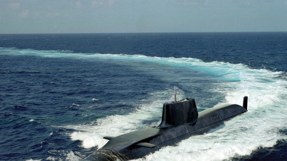 Американска ядрена подводница се сблъска с неидентифициран предмет