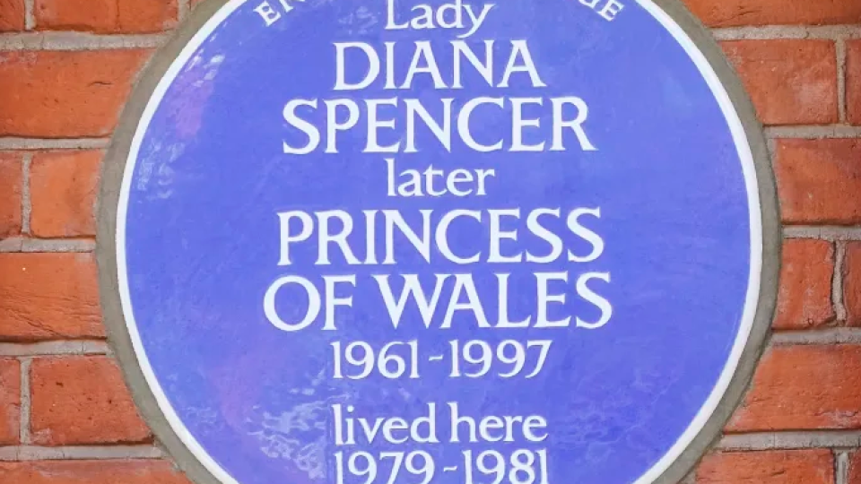 Лондон почете покойната принцеса Даяна със специална паметна плоча