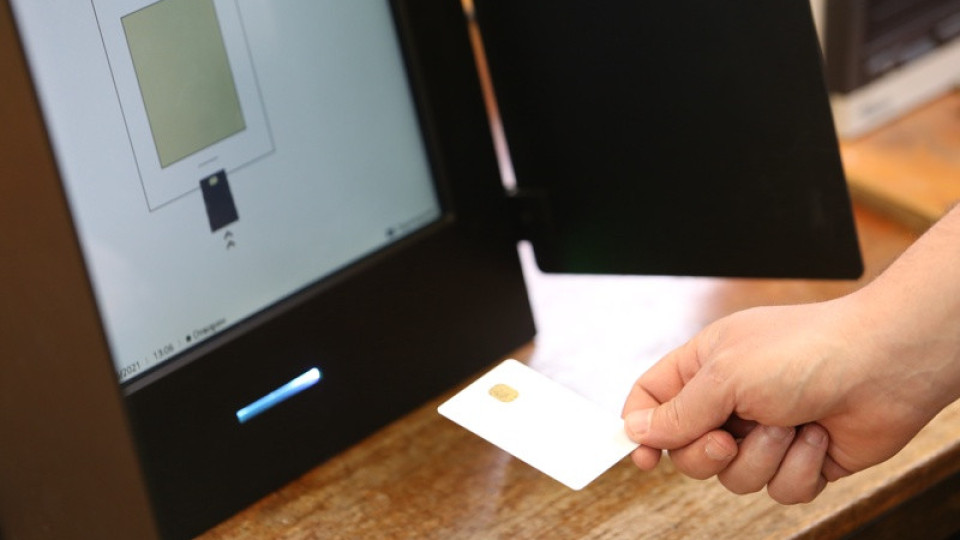 ЦИК прекрати поръчката за доставка на още 1600 машини за гласуване