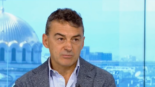 Проф. Иво Петров: Страховете за ваксините са безпредметни