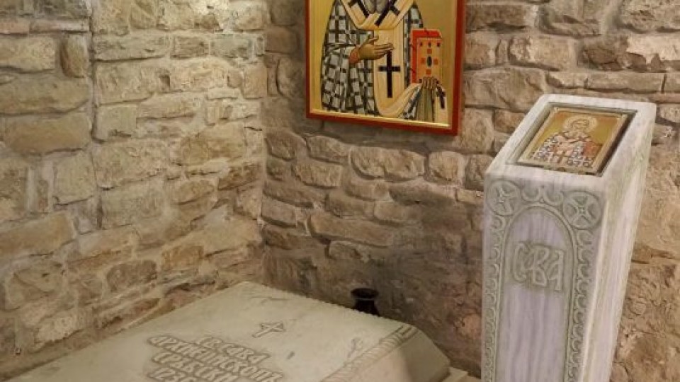 Ново сръбско дарение за църквата „Св. 40 мъченици“ с гроба на св.Сава