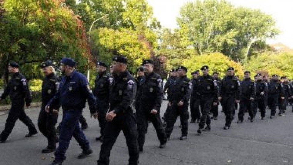 Чехия изпраща полицаи на южната граница на Унгария
