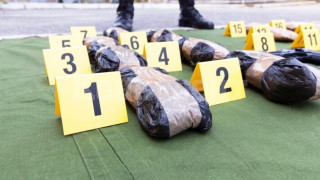 Турски митничари иззеха над 46 килограма наркотици при акции на летище „Истанбул“