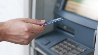 Осъдиха условно мъж от Дебелец, източил 4600 лв. от картата на тъста си