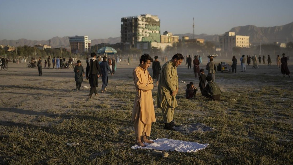 Талибаните призоваха за възобновяване на международните полети до Афганистан