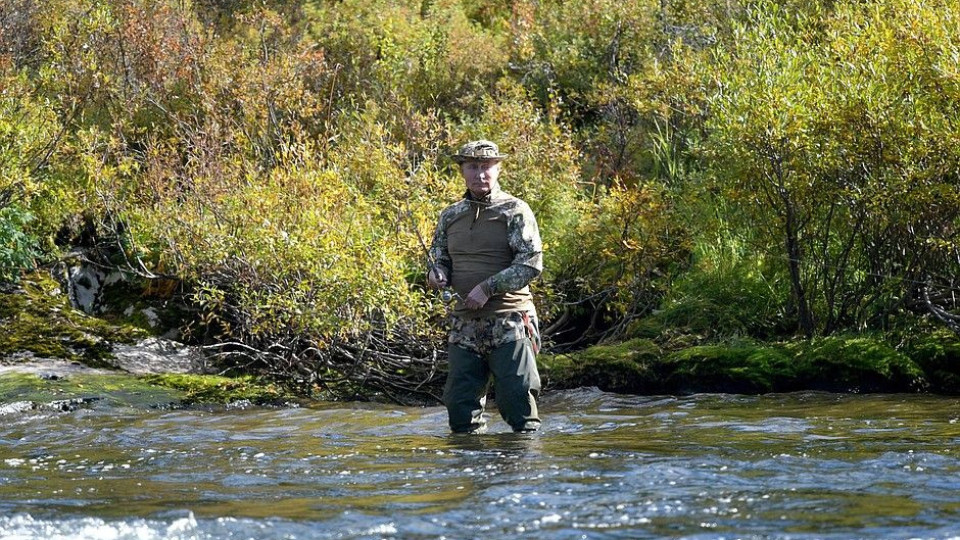 Путин на риболов за щука в Сибир