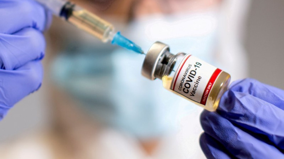 В САЩ не препоръчват смесването на различни ваксини при допълнителните дози