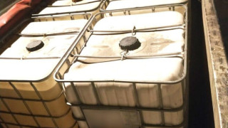 Двама българи задържани в Гърция заради нелегален внос на 30 тона бензин