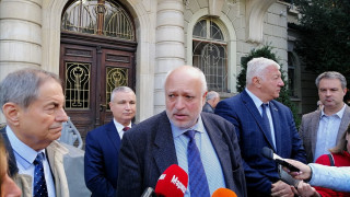 Минеков гони ГЕРБ от централата в НДК