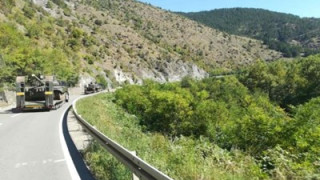 „Новости“: Колона бронирана техника тръгна от Рашка към Косово (Видео)