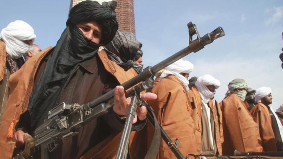 Талибаните провесили мъртви тела на площад