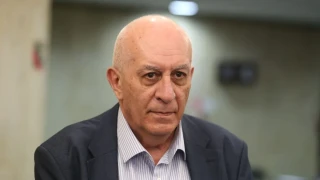 Юрий Асланов: Влакът към изборите на 14 ноември е с два вагона – в левия се шири БСП, а десният е препълнен