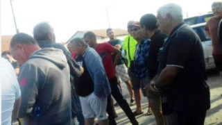 Десетки протестираха в пловдивското село Ръжево Конаре срещу концесионер