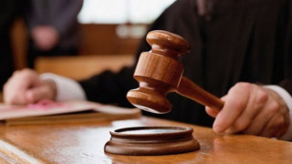 3 г. условно и 4 г. без право за управление на МПС за бизнесмен, блъснал племенника си умишлено