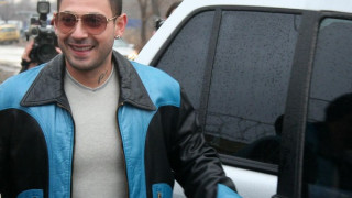Ванко 1: Делях килия с 24 души и кофа в затвора