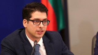 Херо Мустафа благодари на Атанас Пеканов