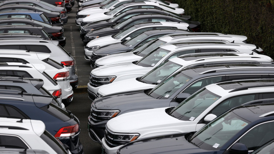 7,7 млн. нови коли няма да бъдат произведени заради дефицита на чипове