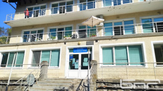 Двама млади лекари започнаха работа в белодробната болница във В. Търново