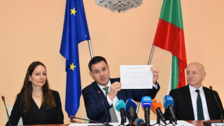 Служебният кабинет ще обяви мерки, за да спре скока на тока и горивата