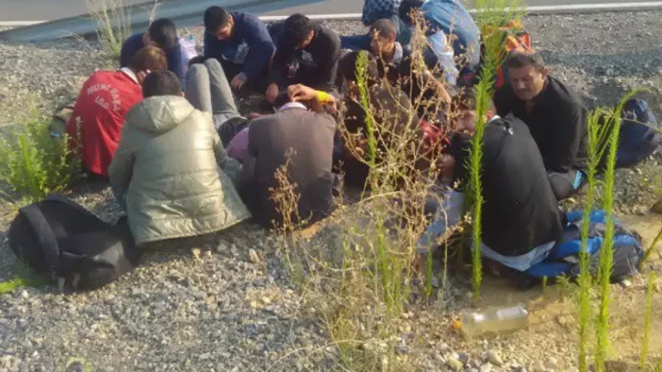 10 нелегални мигранти са заловени в София