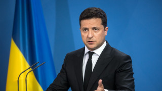 Полицията в Украйна разследва три версии за покушението срещу сътрудника на Зеленски