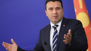 Заев: Няма да променяме учебниците, но и няма да наричаме българите „фашисти“