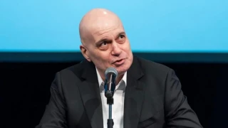 Слави Трифонов цитира Вазов: България заслужава да се потрудим за нея