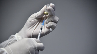 Съмнения за корупция в Румъния при покупката на ваксини срещу COVID-19