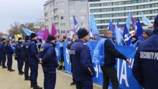 Подготвят се мощни протести, цялата държава ще се тресе от стачки