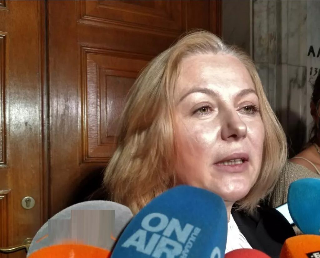 МРЪСОТИЯ: Сестрата на синята Надежда Йорданова се оказа топ зърнарка – папка субсидии, печели милиони, но протестира (СНИМКИ)