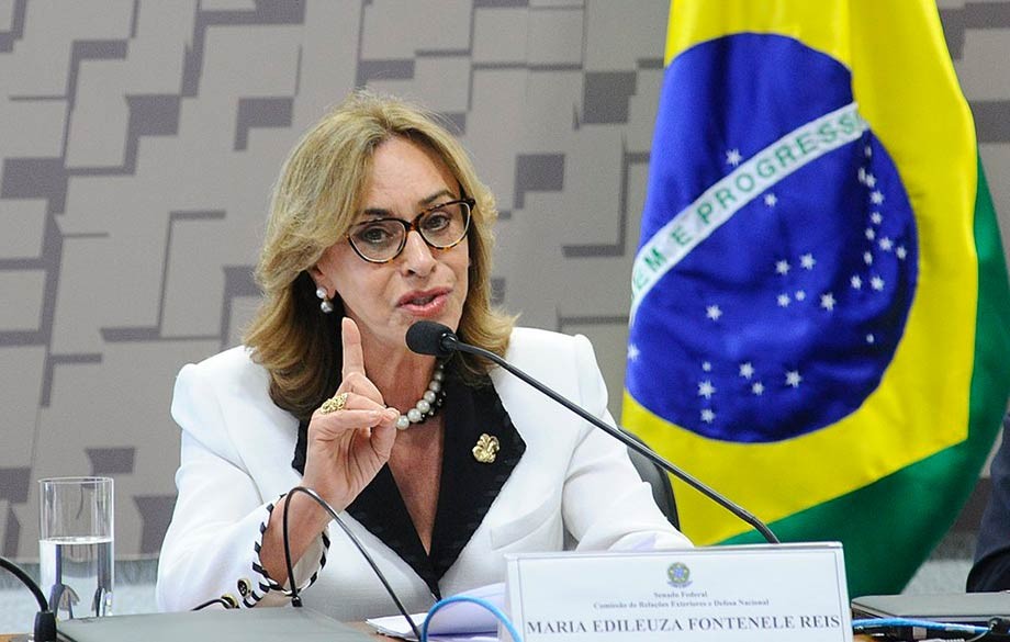 Отзовават дипломат Мария Едилеуза Фонтенеле Рейс след скандала с дрогата