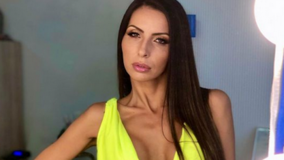 Диана Габровска: За 5 дни 30 мъже и 2 жени ме обладаха! Върнах се от Гърция с 30 000 евро, а вие, глупаци, бачкайте за по 1000 евро цял месец!