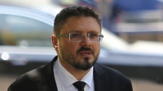 Какво налага шефът на БТА Кирил Вълчев постоянно да щъка по света на разноските на българския данъкоплатец?
