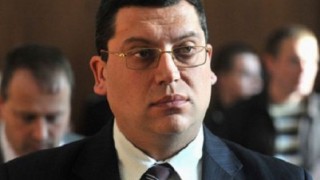 Прокуратурата забърква каши, а данъкоплатецът плаща обезщетения: Марио Николов от аферата САПАРД иска обезщетение в размер на 500 000 лв.