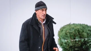 Легендарният футболист и бивш кмет на Сливен Йордан Лечков отново се оказва въвлечен в инцидент с участието на своите немски овчарки
