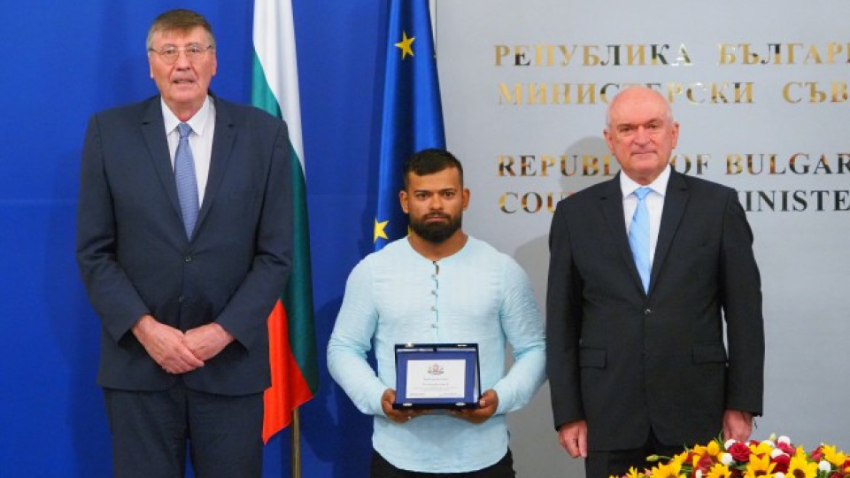 Спортното министерство посочи как е подкрепило щангистите ни Спортното министерство посочи как е подкрепило щангистите ни