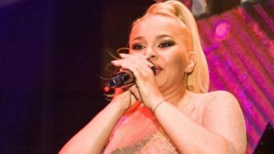 29 години по-късно истината за Деси Слава изплува! Продала се на Пайнера за 120 лева