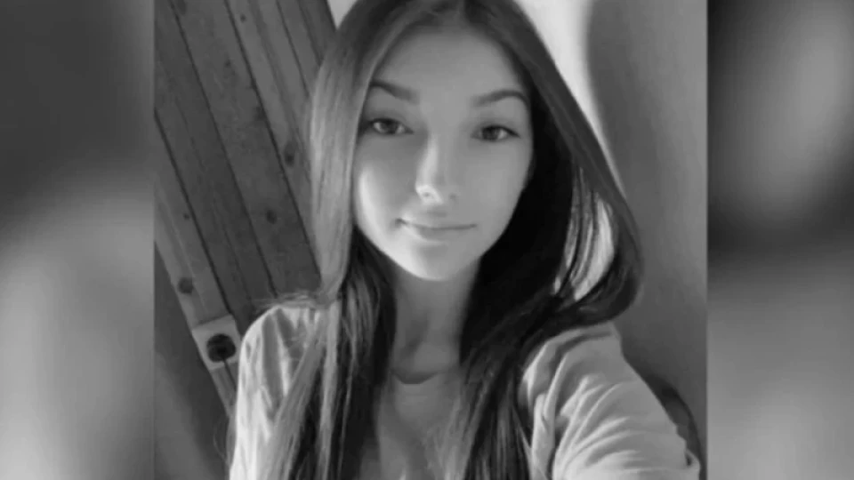 ГДБОП разследва "фабрика за фалшиви новини" около смъртта на Магдалена от Хасково ГДБОП разследва "фабрика за фалшиви новини" около смъртта на Магдалена от Хасково