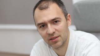 Добромир Иванов: Влизането в еврозоната не се е случило досега по политически причини