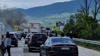 Горящ автобус блокира АМ "Тракия" в посока Бургас