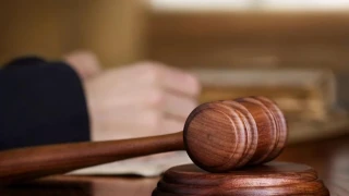Ученици влизат в ролята на съдии, прокурори и полицаи