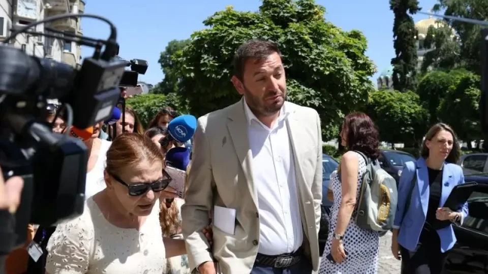 Прокуратурата обвини Барбутов за ОПГ и обещаване на подкуп