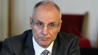 Необходимите евробанкноти ще бъдат осигурени много преди 1 януари 2026 г., каза Димитър Радев