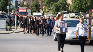 Ексклузивно в crimesbg.com: In Memoriam! Простихме се с Тодор Славков – една легенда между две епохи