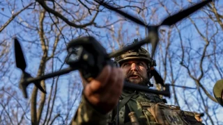 Жертви на "Баба Яга"! Руски войници са връзвани за дървета и изоставяни срещу украинските бойни дронове