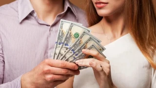 Внимание при запознаване с жени от Украйна: Не подарявайте времето, парите и доверието си на хора, които ви гледат като банкомат