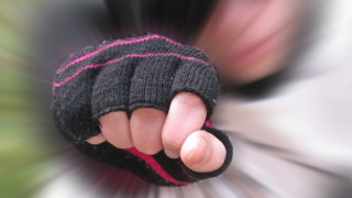 След боя между служители на ЦГМ и граждани, и схватката между жени в столичен мол. Какво провокира агресията?